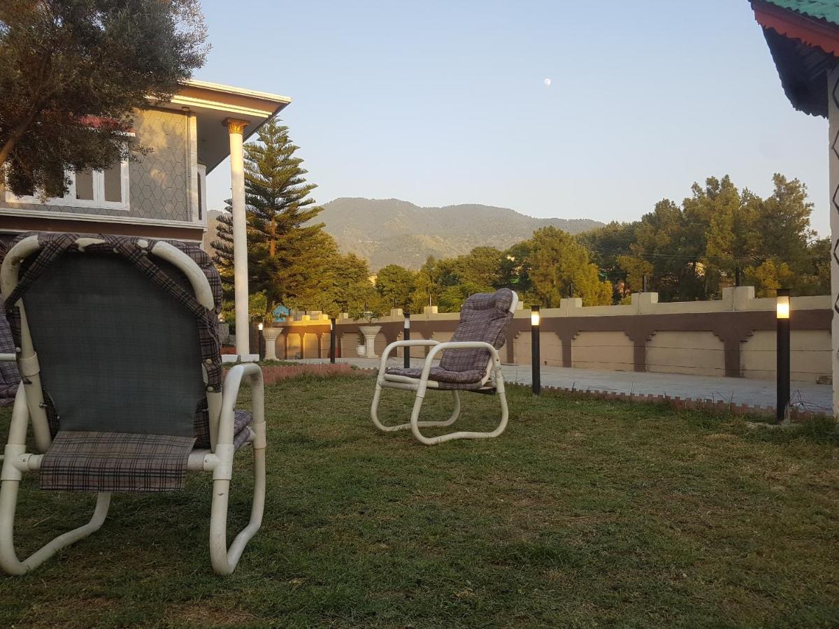 Republika Central Mansehra Esterno foto