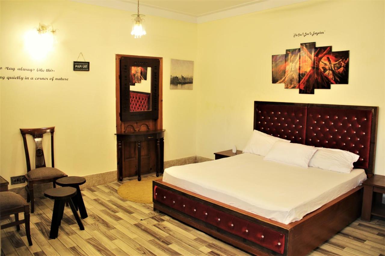 Republika Central Mansehra Esterno foto