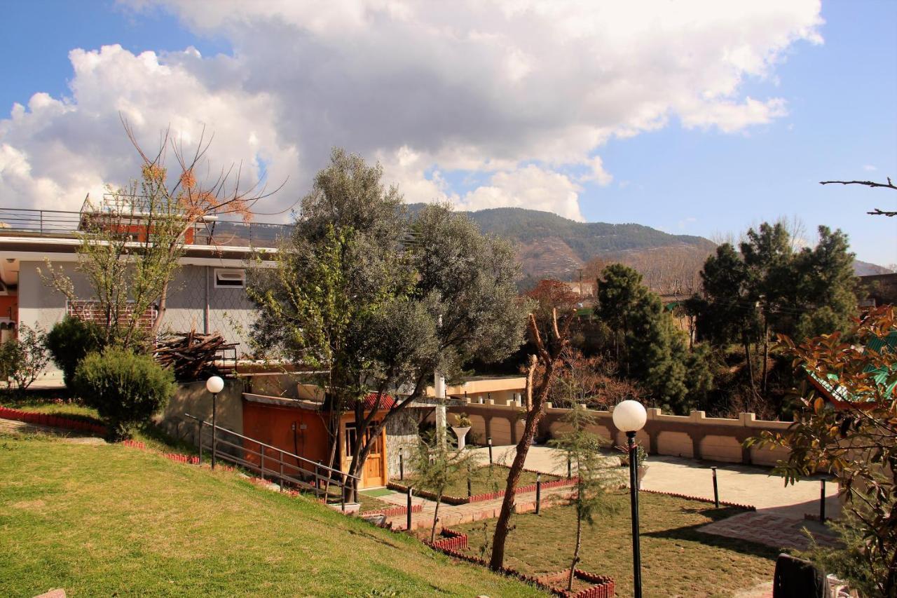 Republika Central Mansehra Esterno foto