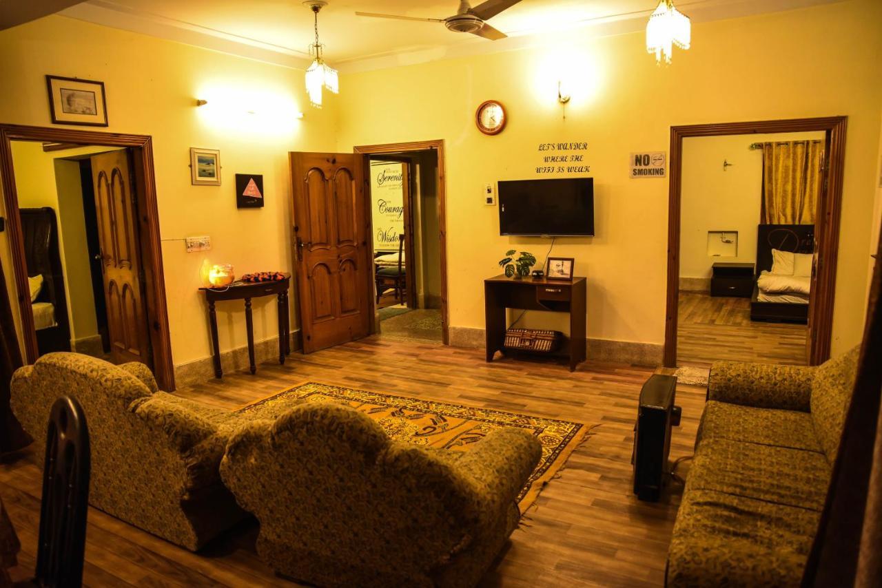 Republika Central Mansehra Esterno foto