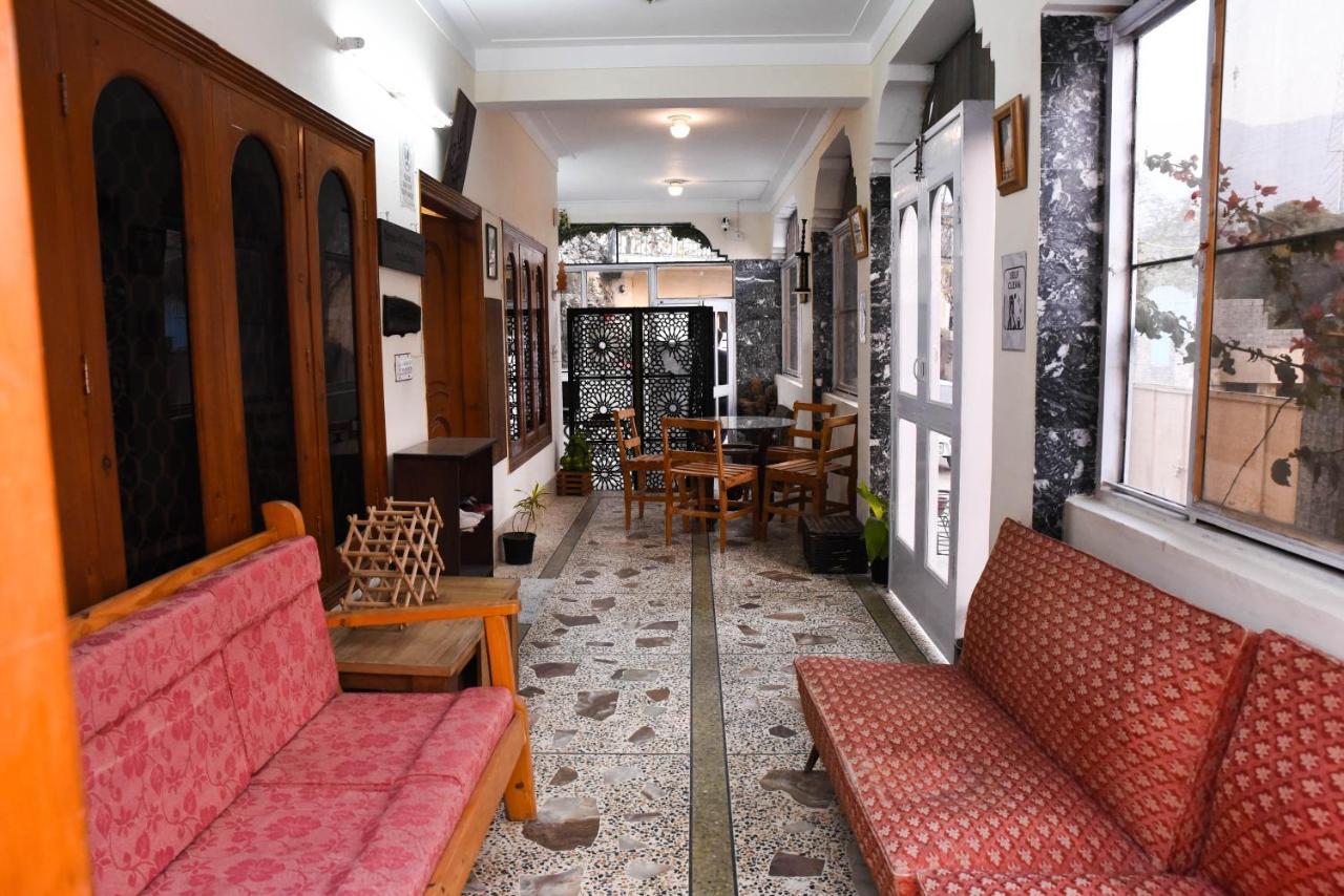 Republika Central Mansehra Esterno foto