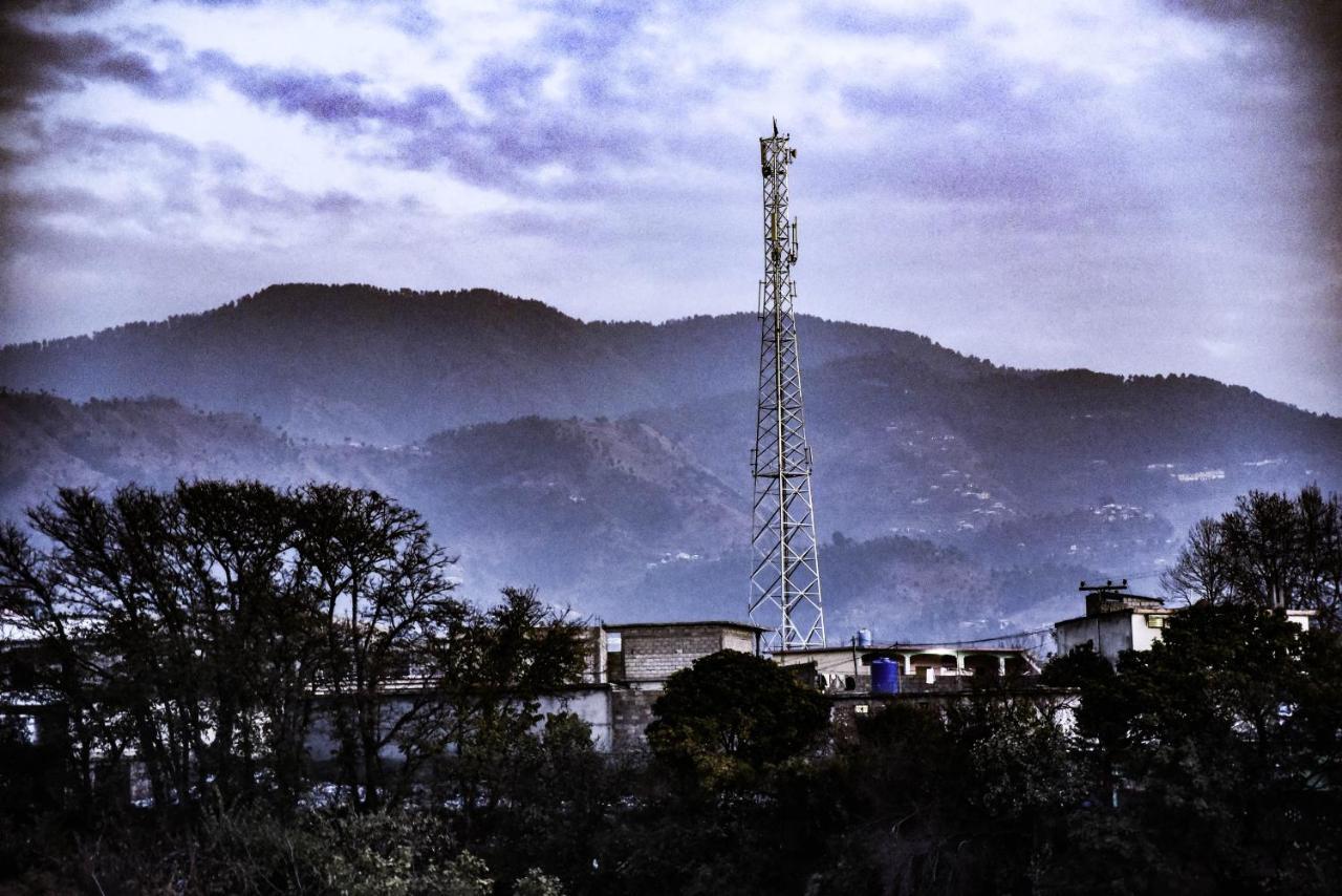 Republika Central Mansehra Esterno foto