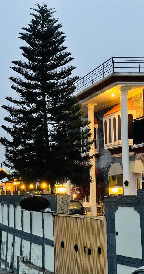 Republika Central Mansehra Esterno foto